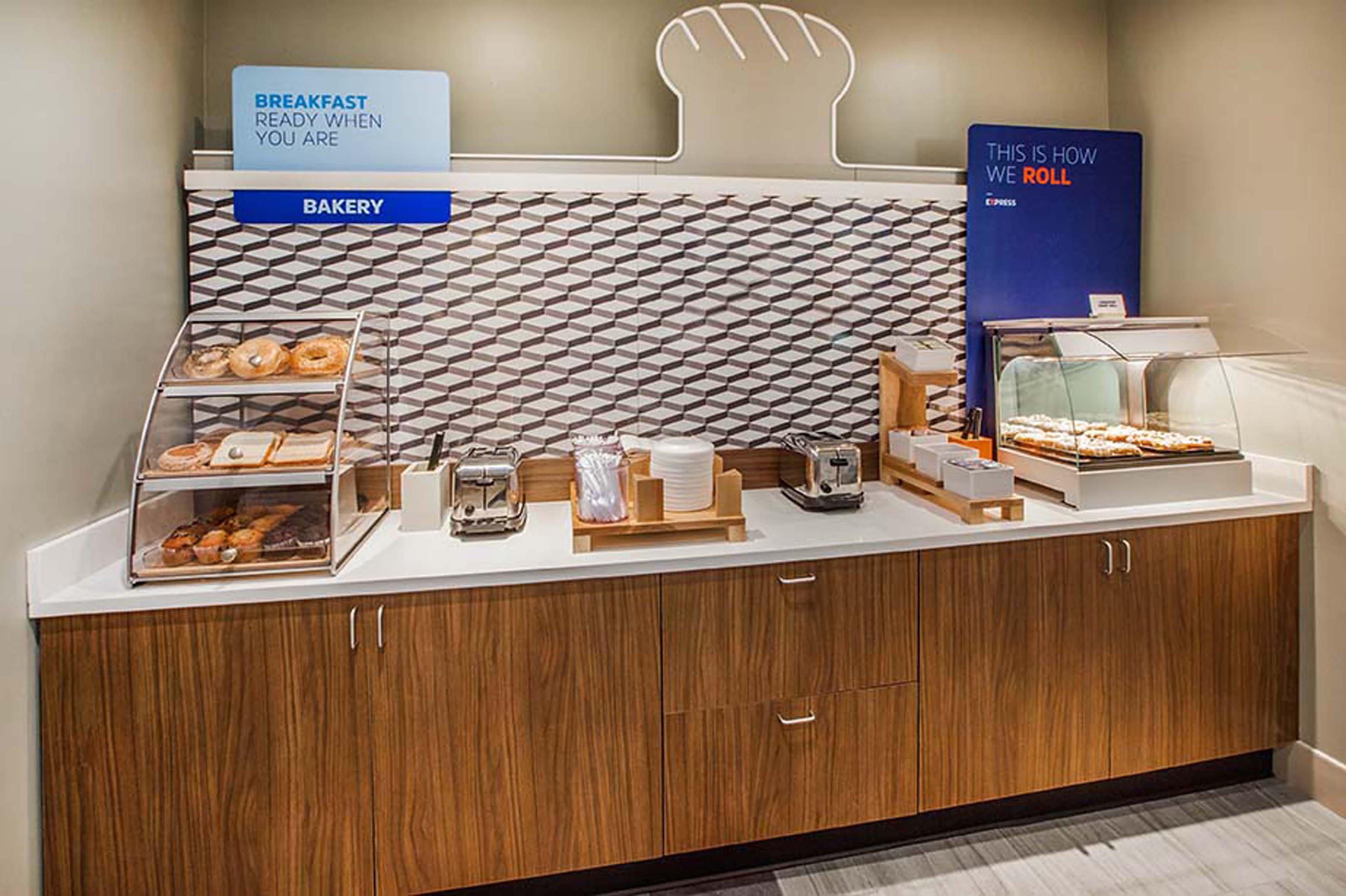 Holiday Inn Express & Suites Irving Conv Ctr - Las Colinas By Ihg Esterno foto