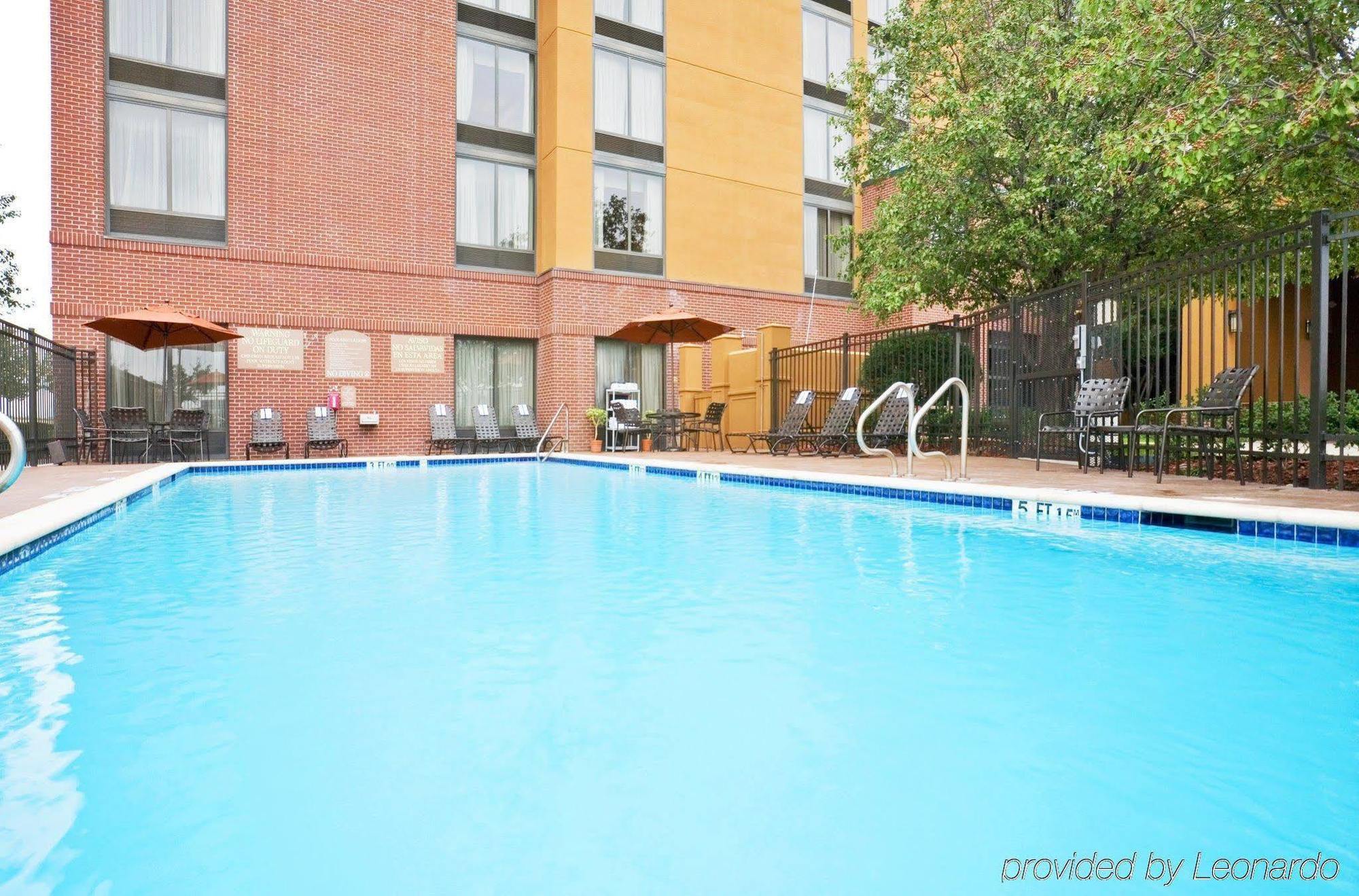 Holiday Inn Express & Suites Irving Conv Ctr - Las Colinas By Ihg Servizi foto